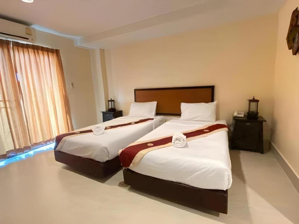 Rayong Lanna Hotel Exteriér fotografie