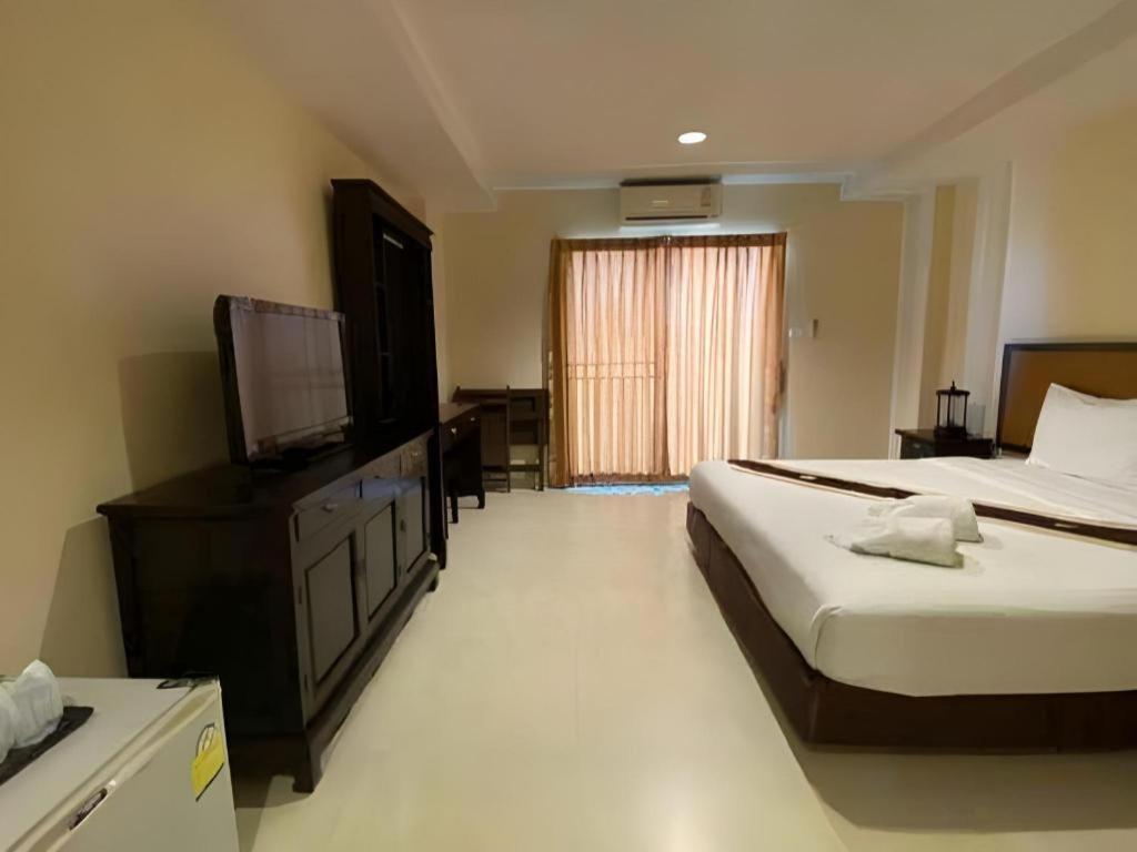 Rayong Lanna Hotel Exteriér fotografie