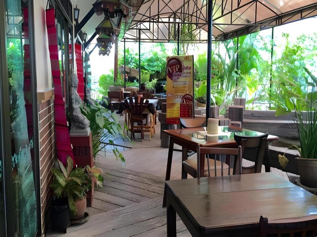Rayong Lanna Hotel Exteriér fotografie